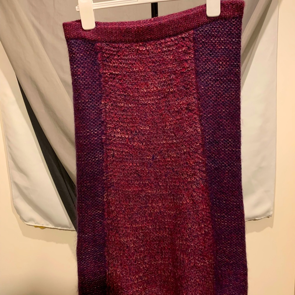 Burgundy wool-knit Tory Burch midi skirt with silk lining